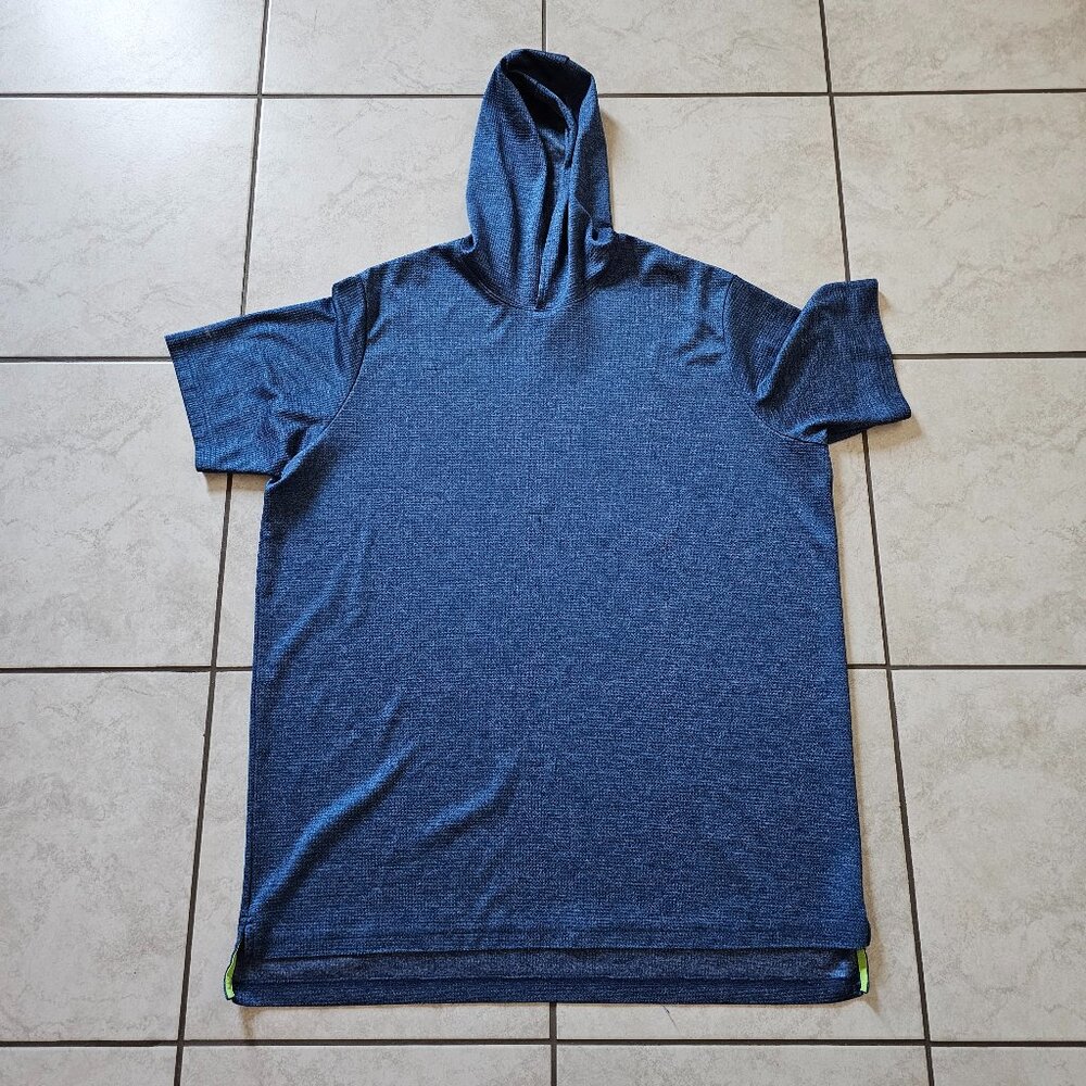 LIKE NEW Size 3XLT Men's Foundry Supply Co. Big & Tall Activewear Hooded Shirt